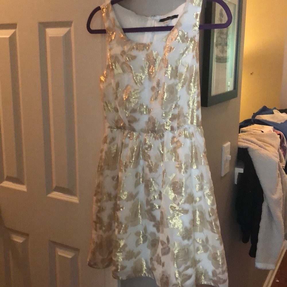Huesday Gold & White Dress - Size Small